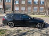 Mercedes-Benz 220 AMG LINE| LICHT PACK |FACELIFT |TOP ZUSTAND - Mercedes-Benz 220: Sitzheizung