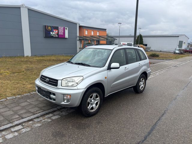 Toyota RAV 4 2.0 4x4 TÜV NEU!