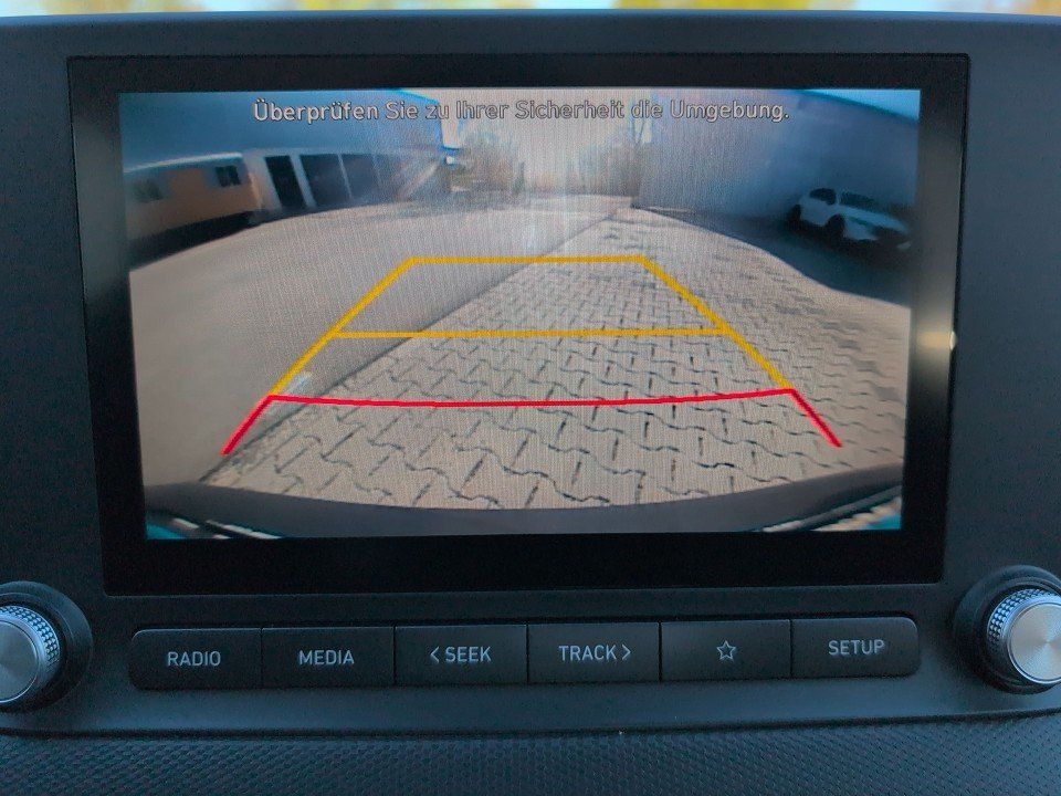 Fahrzeugabbildung Hyundai KONA EV 39kWh SELECT EFFI-P GAR-3/2031 SOH-96,7%
