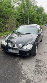 Mercedes-Benz Mercedes Benz c200 CDI Tüv bis 27 - Mercedes-Benz C 200 mit Diesel-Antrieb: Coupe