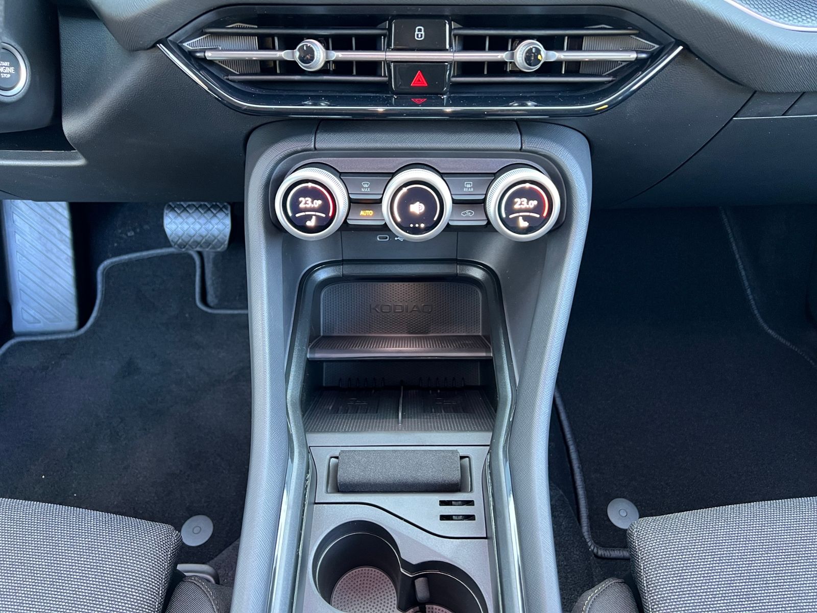 Fahrzeugabbildung SKODA Kodiaq Selection 2.0 TDI DSG 4x4 *AHK, Navi, Kam