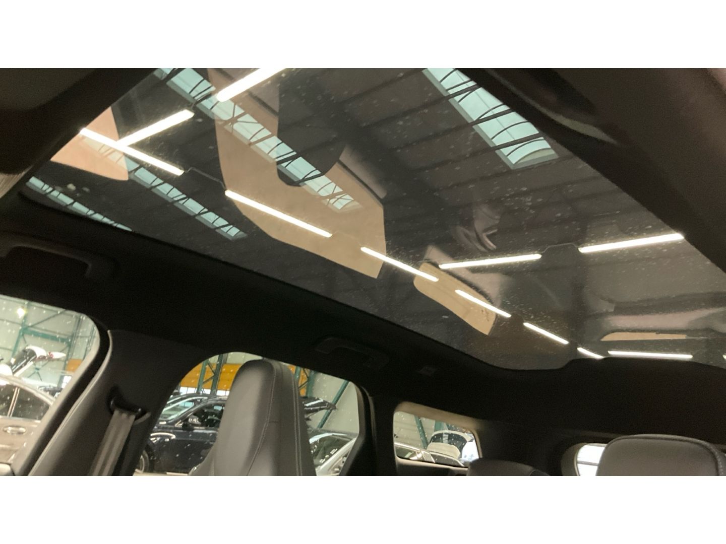 Fahrzeugabbildung Ford Explorer Premium AWD HUD Panorama Navi