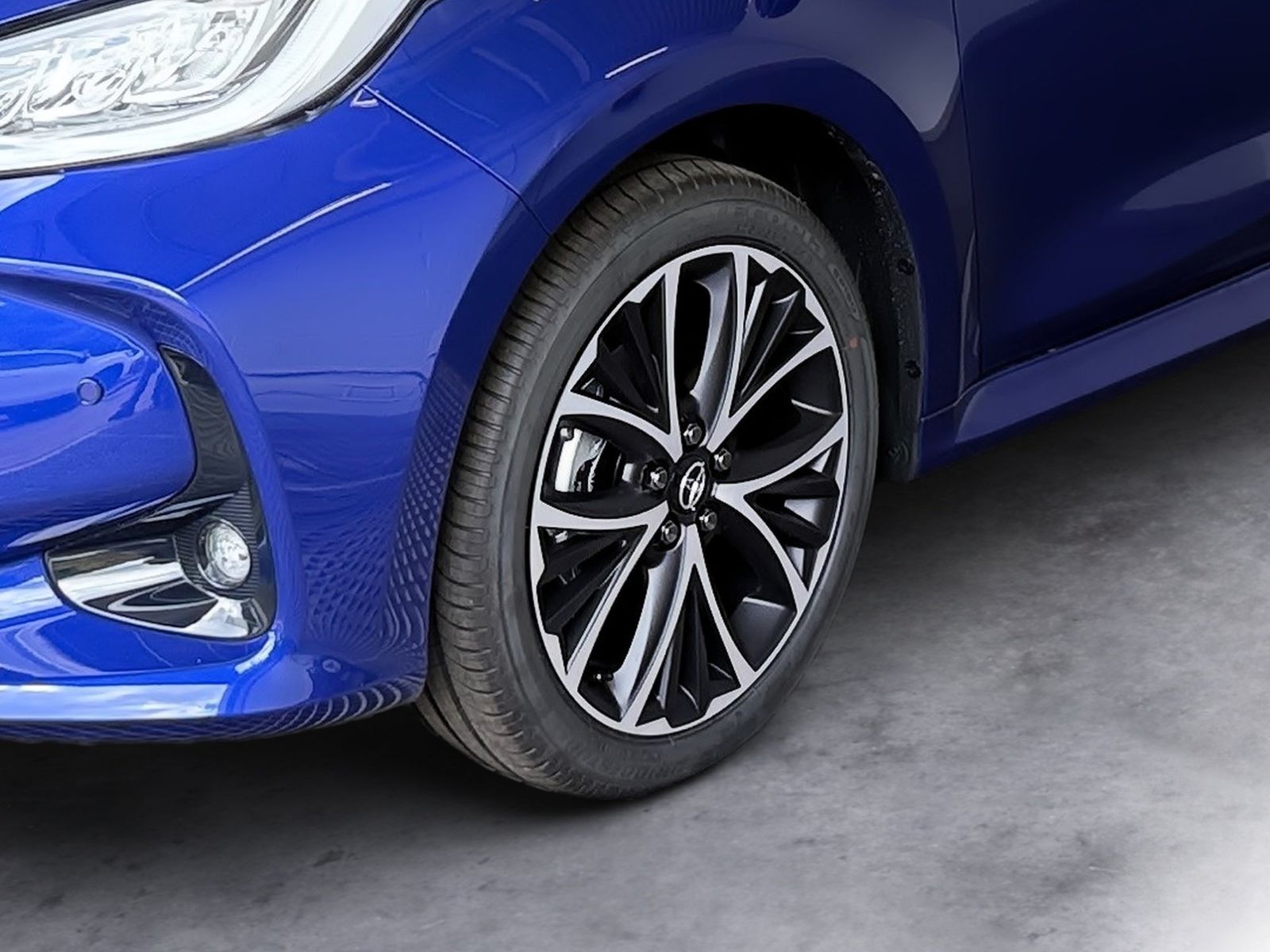 Fahrzeugabbildung Toyota Yaris 1.5 Teamplayer Kamera,LED,ACC,PDC