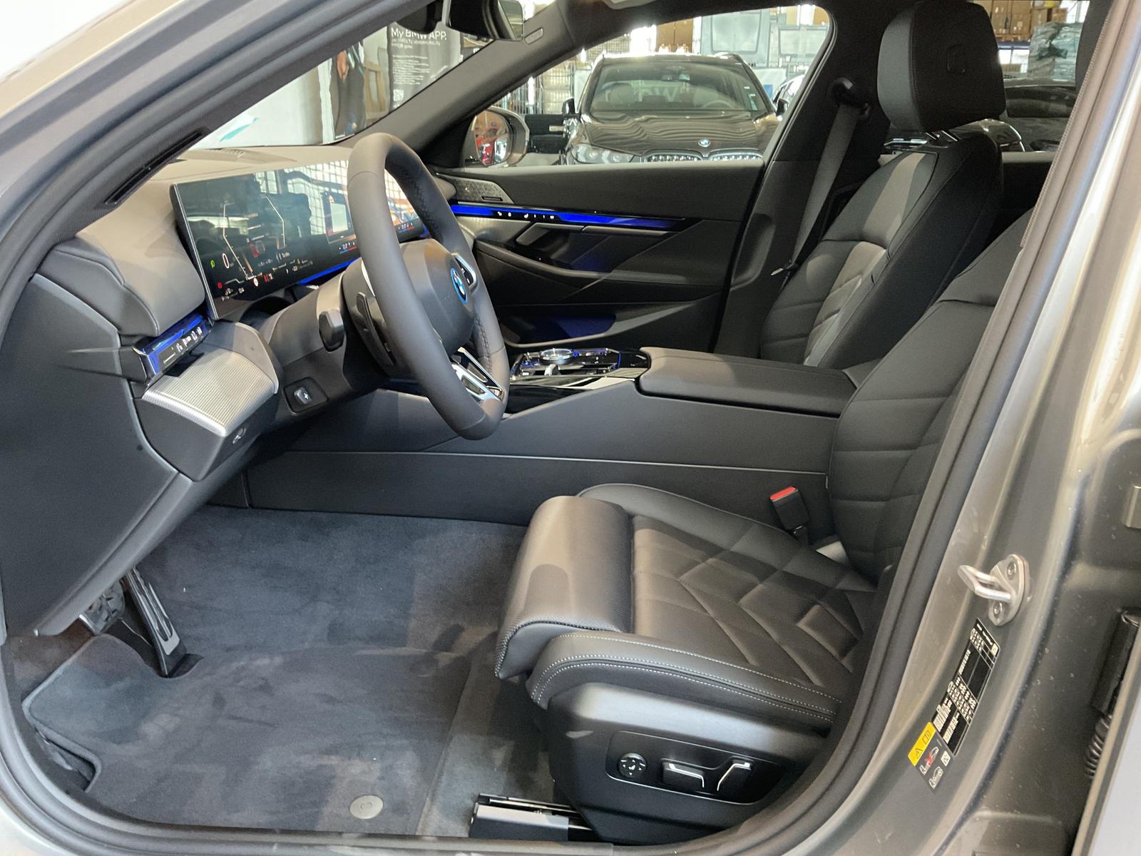 BMW 530e |Sitzbelüftung |AHK |Komfortzugang
