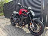 MV Agusta 800 Brutale  Rosso | Tiefer - MV Agusta Brutale 800 R