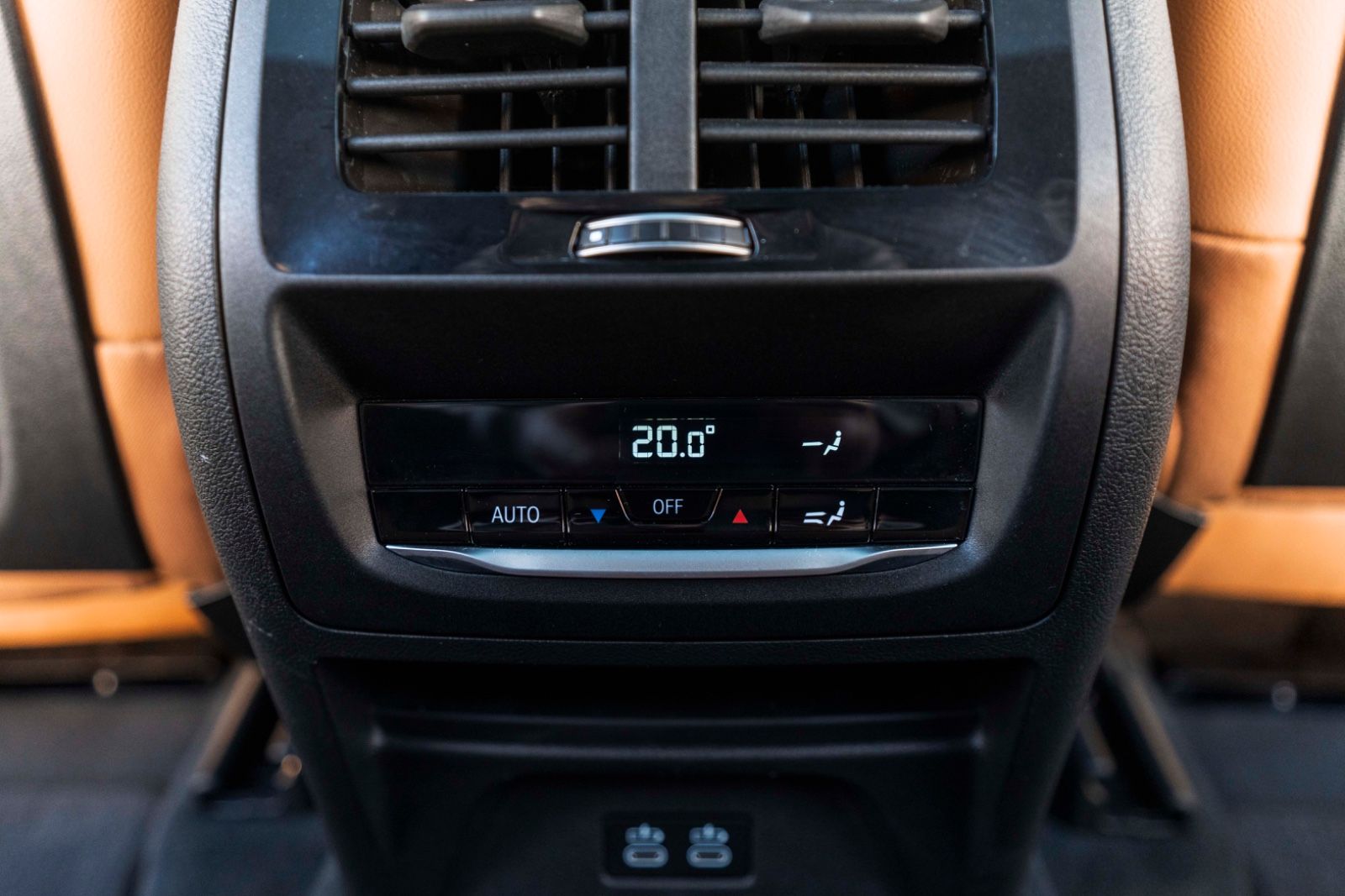 Fahrzeugabbildung BMW X4 M40i M-SPORT HUD H&K 360° CARPLAY LED