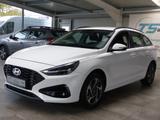Hyundai i30 Kombi 1,5 GDI 6MT Navi+PDC v&h+RFK+LED+ALU - Hyundai i30: Kombi, 1.6