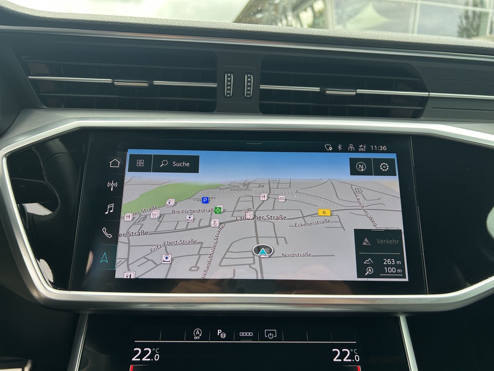 Fahrzeugabbildung Audi A6 Avant 40 TDI quattro sport LED AHK ACC RFK NA