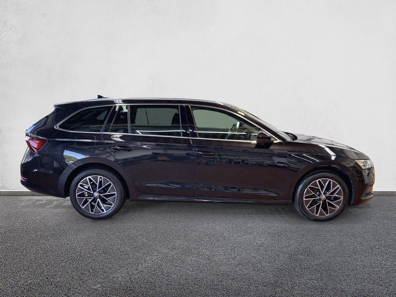 Skoda Octavia Combi Style 1.5 TSI LED+NAVI+PDC+GRA foto 6