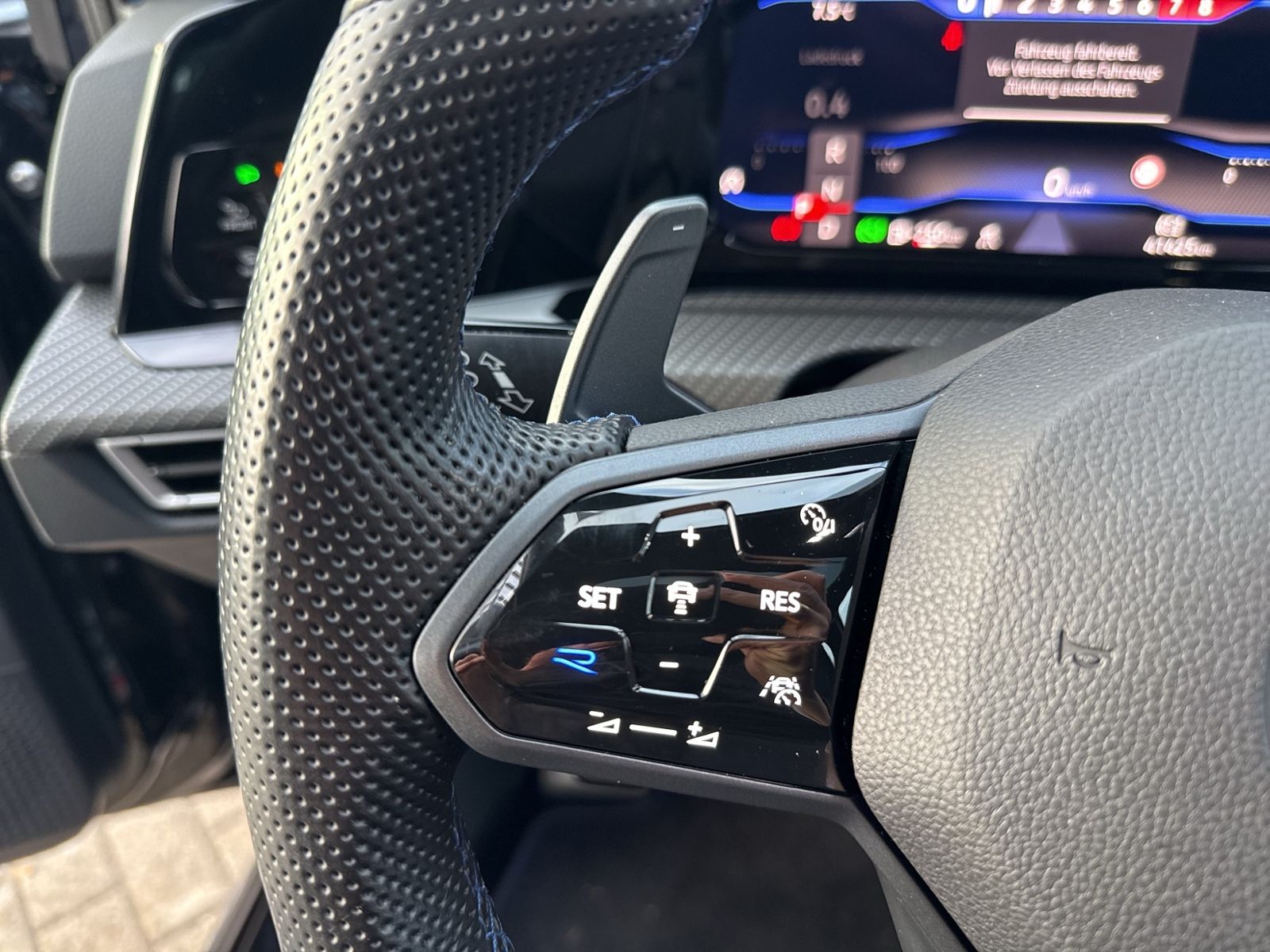 Golf VIII R, Pano, Nappa, Akra, DCC, BlackStyle