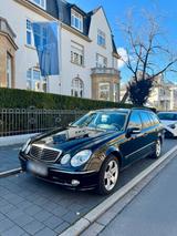 Mercedes-Benz Mercedes W211 E500 - Mercedes-Benz E-Klasse mit LPG-Antrieb
