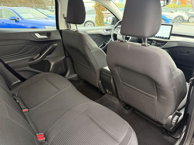 Ford Focus Turnier Titanium Edition Assistenz-Paket