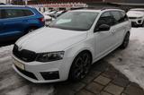 Skoda Octavia Combi 2.0 TDI 4x4 DSG RS Navi Leder Cant - Skoda Octavia: Allradantrieb, 2.0