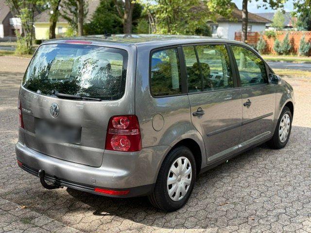 Volkswagen Touran 2009 — photo 6