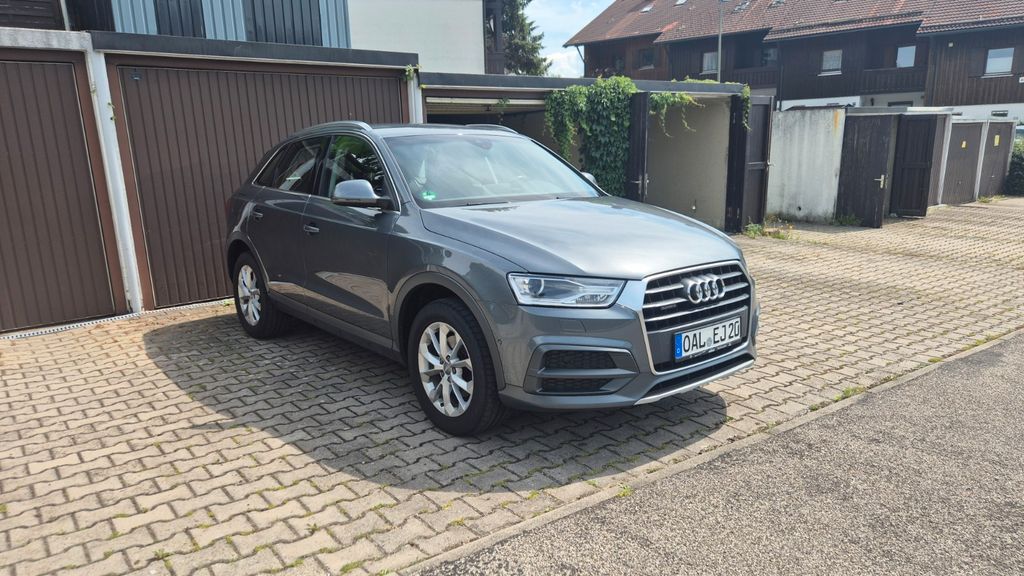 Image of Audi Q3