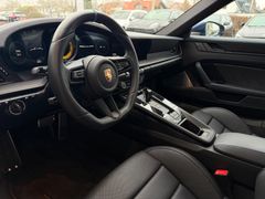 PORSCHE 992 Carrera GTS Cabriolet / INNODRIVE / 360° PORSCHE 992 Carrera GTS Cabriolet / INNODRIVE / 360°