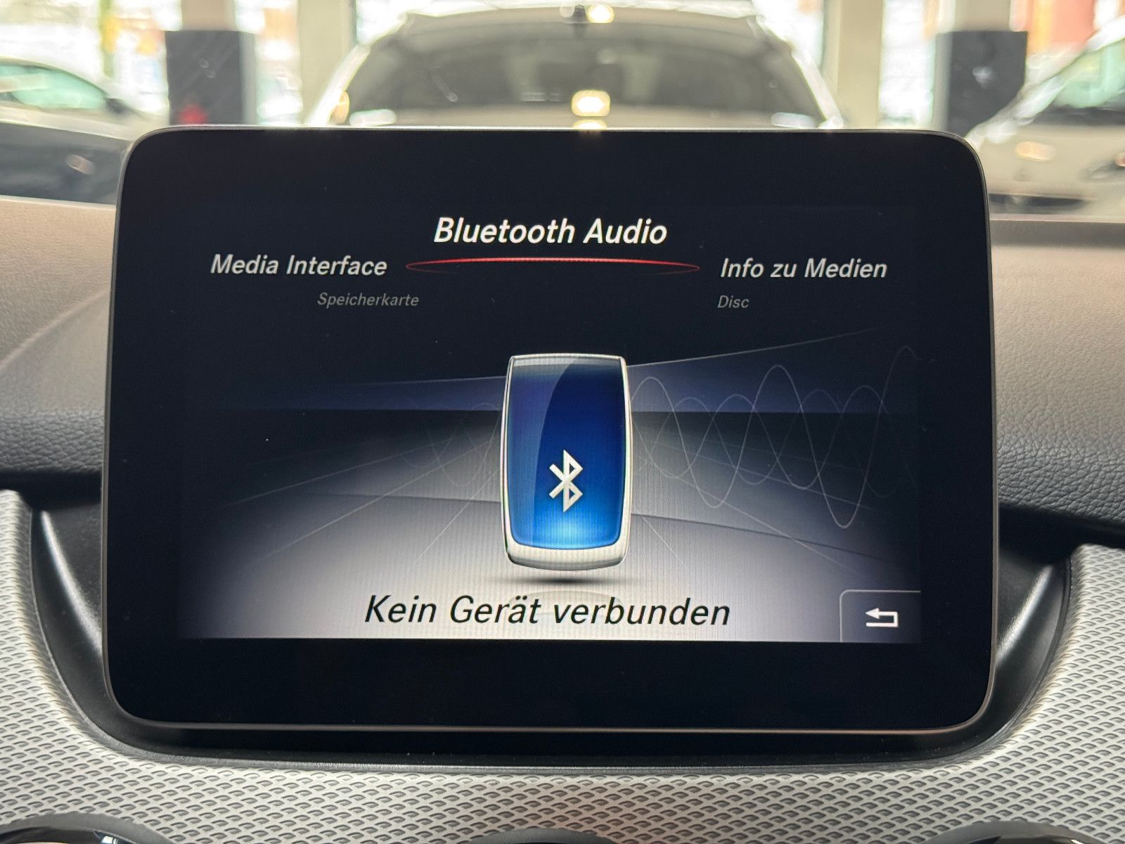 Fahrzeugabbildung Mercedes-Benz B 180 7G-DCT URBAN SPORTPAKET NAVI LED KAMERA 2H