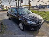 Volkswagen Golf VI Trendline.  97.000 km /Zahnriemen Neu - Volkswagen Golf: Coupe