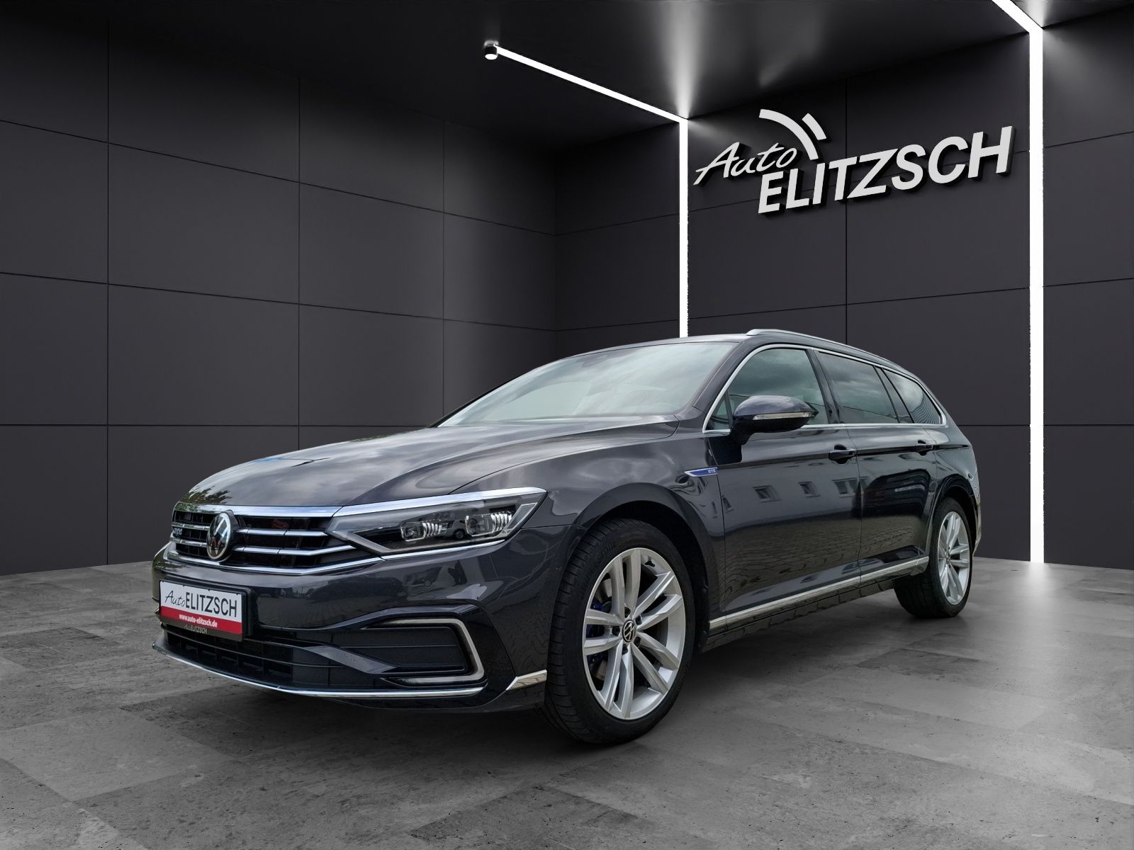 Fahrzeugabbildung Volkswagen Passat Variant GTE Standhzg Matrix AHK Leder ACC