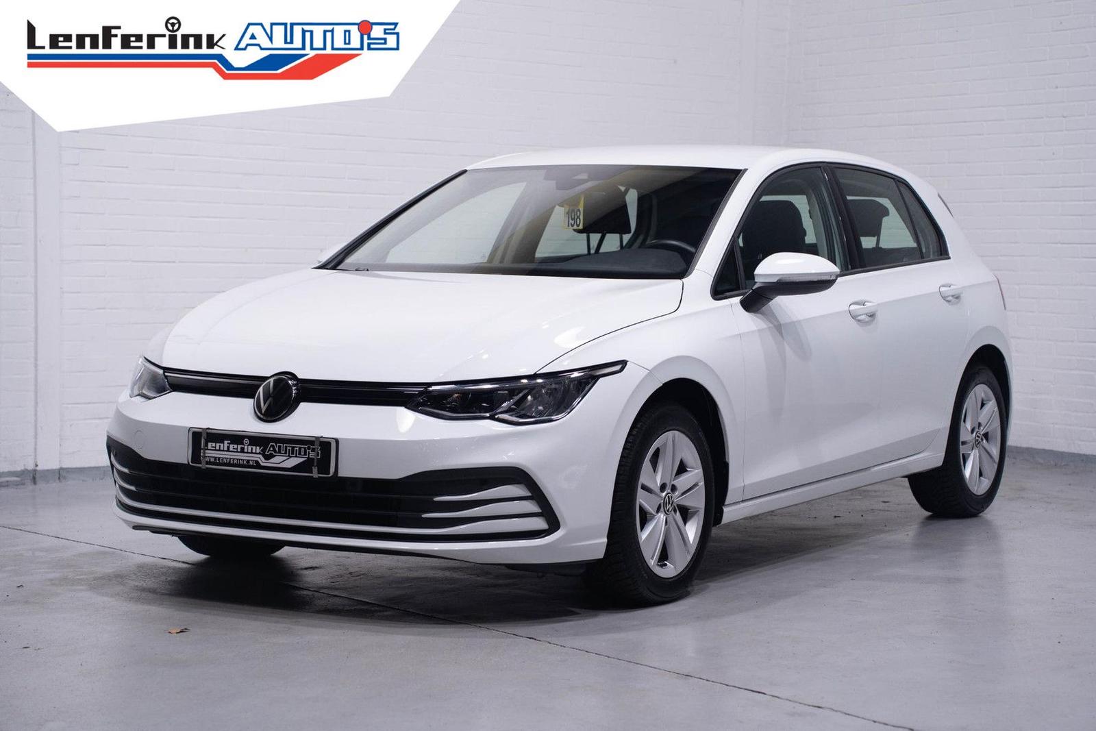 Volkswagen Golf 1.0 eTSI Life Navi kamera PDC v+a Apple Car