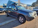Dacia Duster 1.6 110CV 4x2 GPL Lauréate - Dacia Duster mit LPG-Antrieb: Geländewagen, 1.6