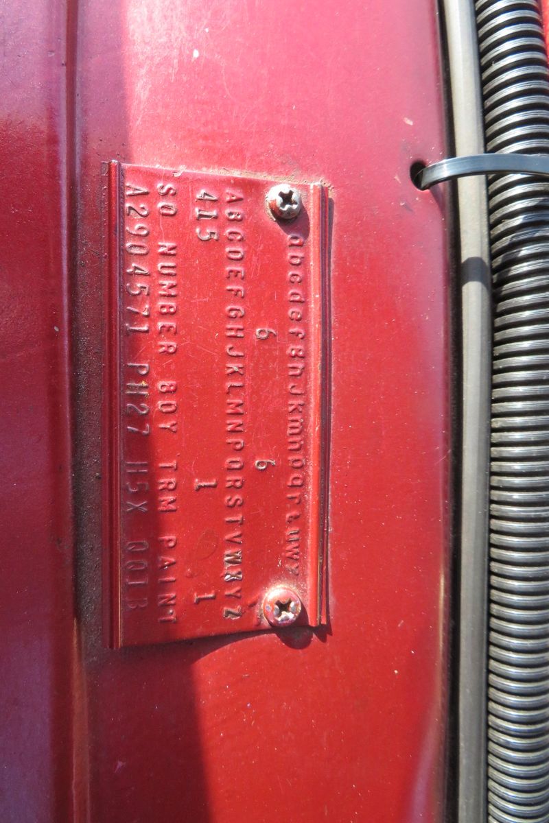 Fahrzeugabbildung Plymouth Fury III Cabriolet HYDR.-VERDECK SERVO