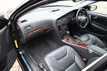 Volvo V70 2.4 Classic * RHD* – Bild 13