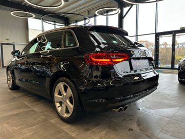 MYAUTOCENTER – Gebraucht- und Jahreswagen mit Werkstattservice in Pfaffenhofen Audi A3 Sportback ambition *Spurhalte*Totwinkel*Xenon