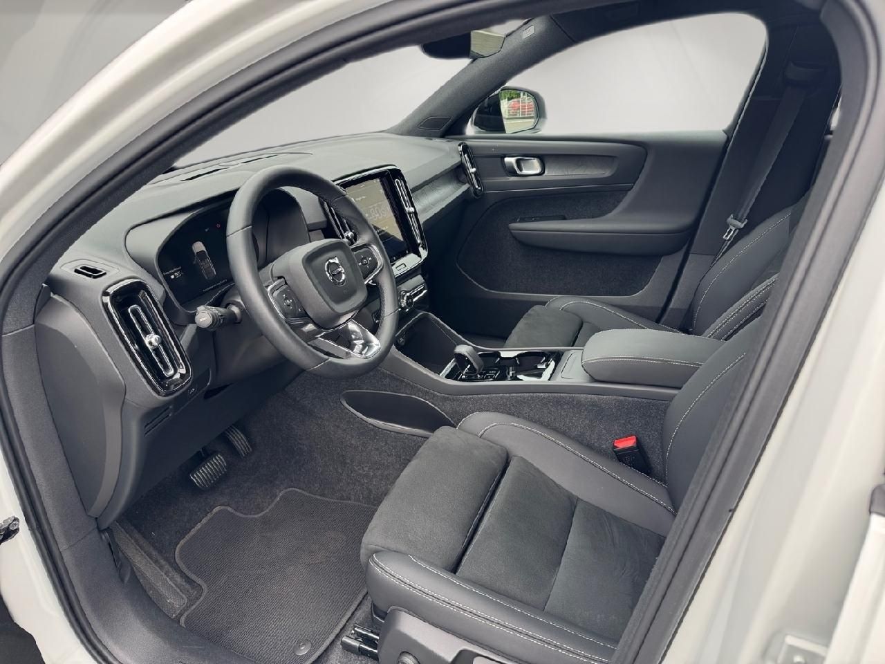 Fahrzeugabbildung Volvo C40 Plus Recharge Pure Electric 2WD