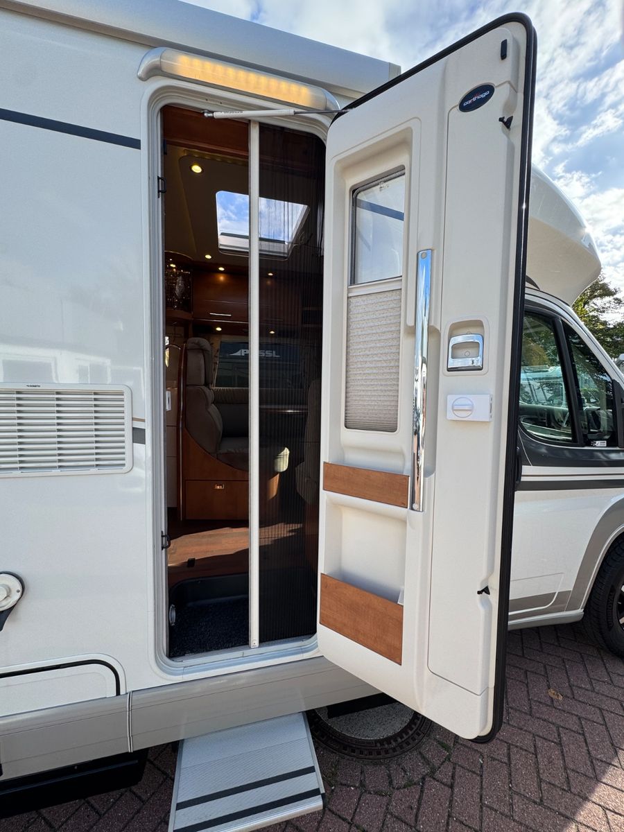Fahrzeugabbildung Carthago CHIC C-LINE T 4.9 LE 9GT AUTOMATIK DUCATO MAXI