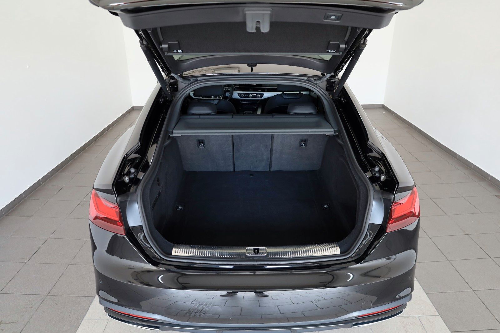 Fahrzeugabbildung Audi A5 Sportback 40 TDI,Leder,Navi,LED,SH,ACC,SR+WR