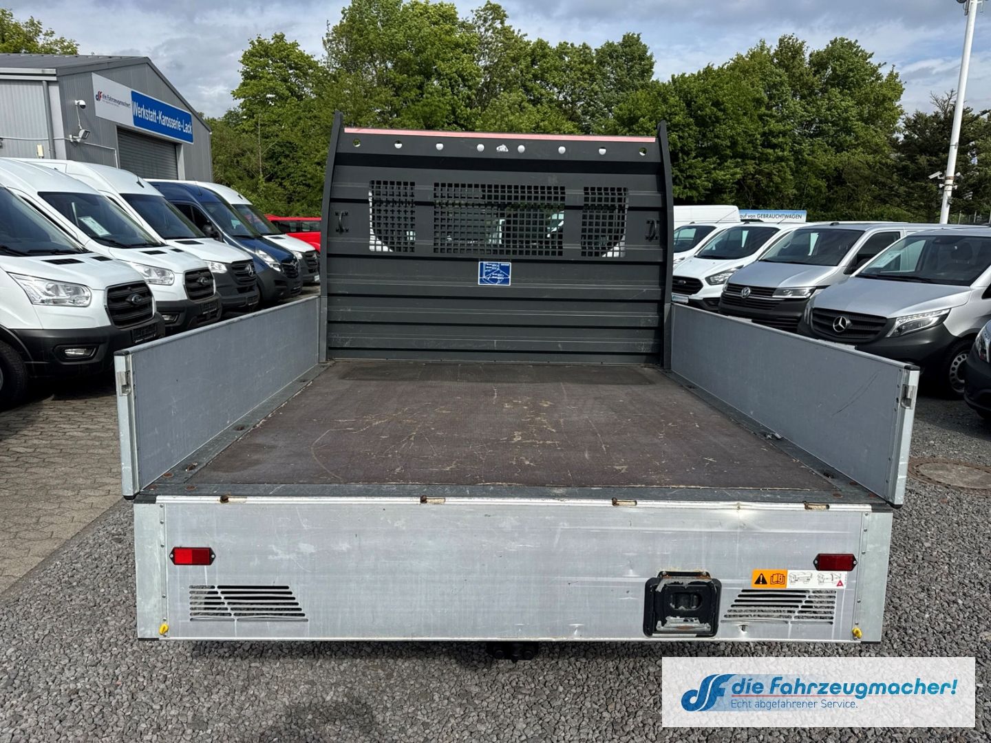 Fahrzeugabbildung Ford Transit Pritsche 310 L2 Doppelkabine Trend AHK D