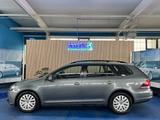 Volkswagen Golf VI Variant Trendline 1.6 TDI (AMAN®) - Volkswagen Golf aus 2009: 1.6