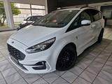 Ford S-Max *ST-Line*