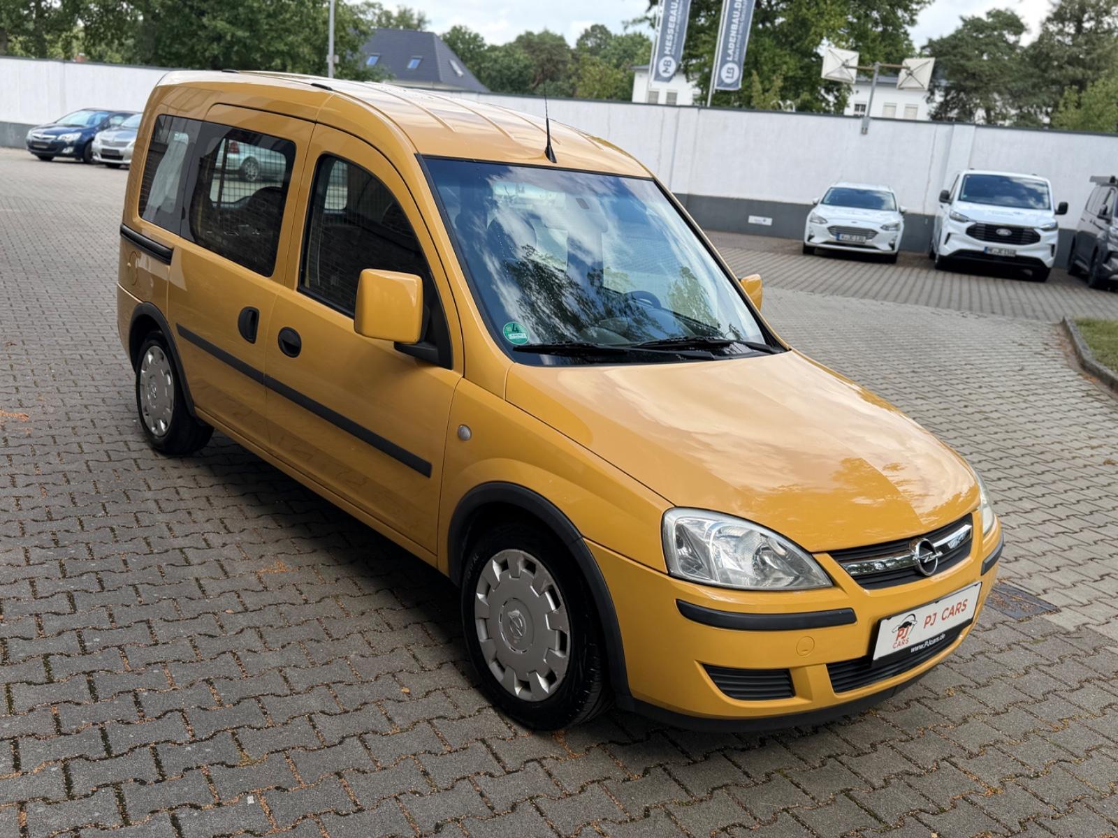 Opel Combo 2007 — interior