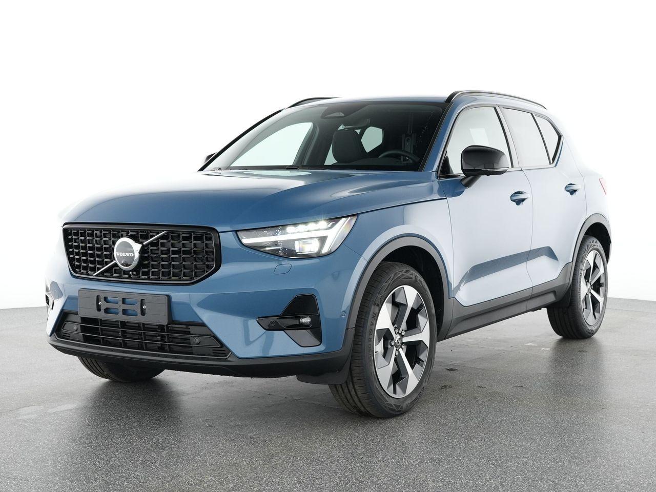 Volvo XC40 B3 Plus Dark 2WD !!!ACC+PIXEL-LED+FSH!!!