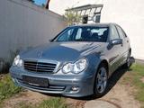 Mercedes-Benz C220 CDI Avantgarde  - Mercedes-Benz 220: Cdi