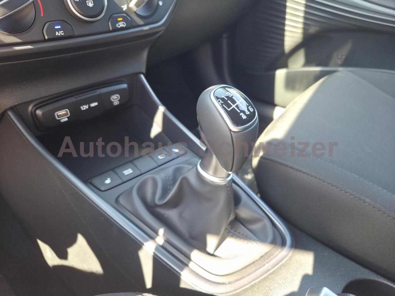Hyundai i20 – Bild 15