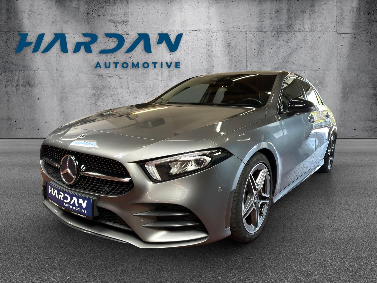 Mercedes-Benz A 180 AMG Line!