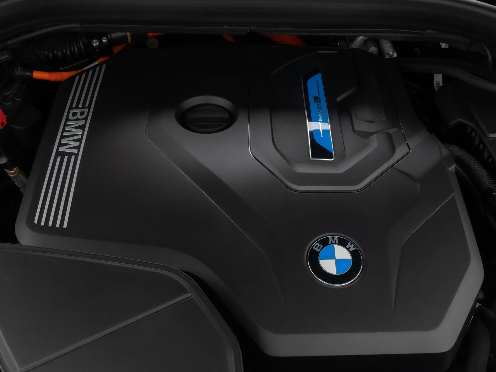 Fahrzeugabbildung BMW X3 xD30e Komfort DAB Laser HiFi HUD Panorama 20"