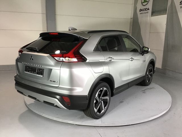 Fahrzeugabbildung Mitsubishi Eclipse Cross Select PHEV 4WD  5 Jahre Garantie