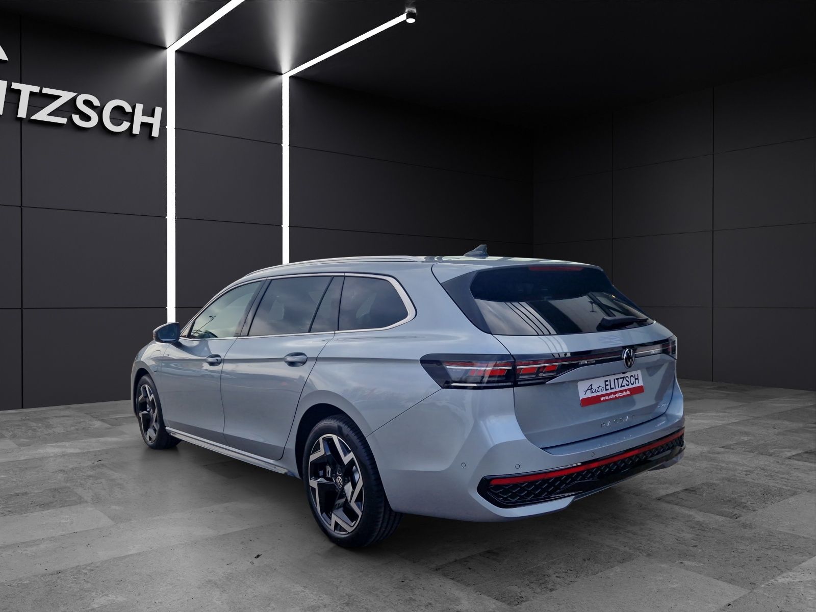 Fahrzeugabbildung Volkswagen Passat eHybrid R-Line Matrix AHK