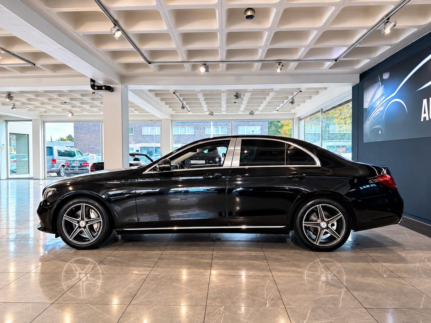 Mercedes-Benz E 200 Limousine*PDC*Navi*