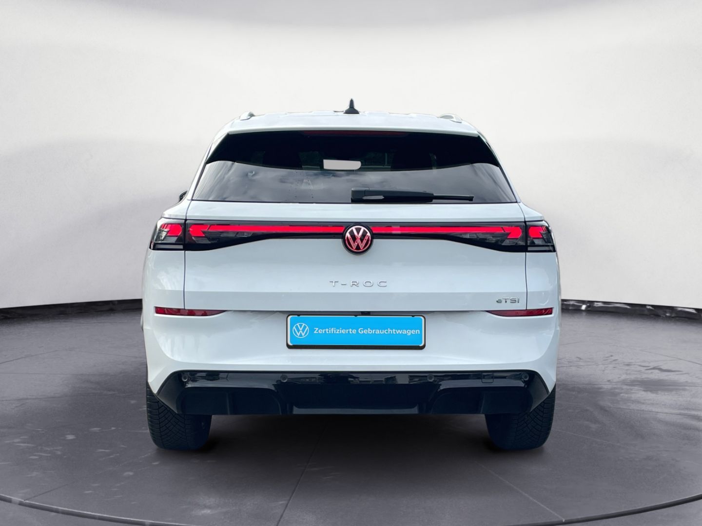 Volkswagen T-Roc R-Line 1.5 eTSI DSG MATRIX NAVI KAMERA KEY foto 5