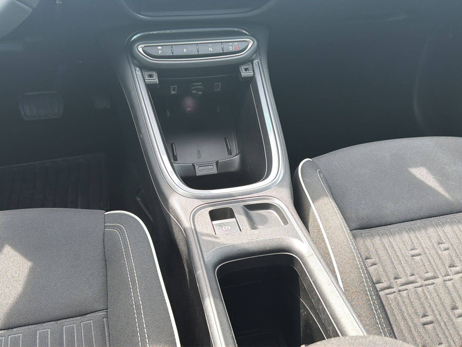 Fahrzeugabbildung Fiat 600 Hybrid Pop 1.2