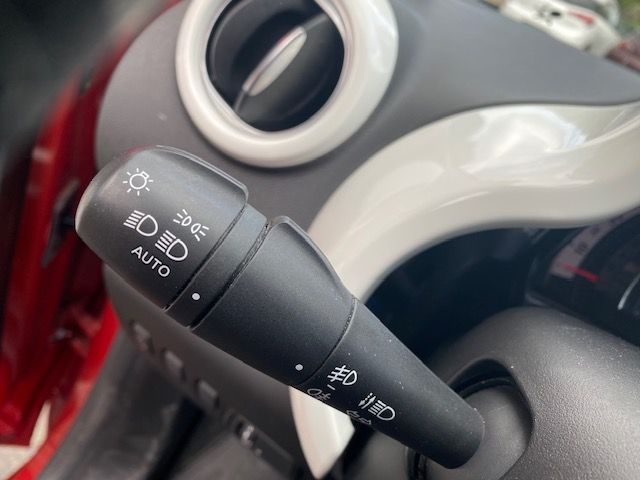 Fahrzeugabbildung Renault Twingo Intense// Faltdach, KlimaAT, Bluetooth, S