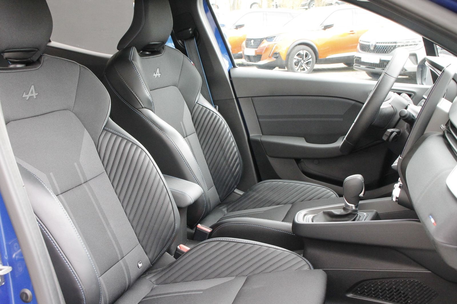 Fahrzeugabbildung Renault Clio ESPRIT ALPINE E-TECH FULL HYBRID 145