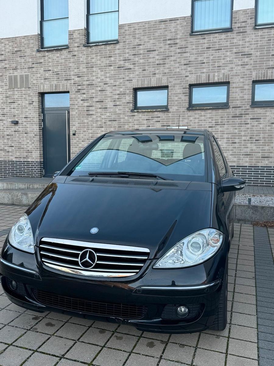 Mercedes-Benz A 200