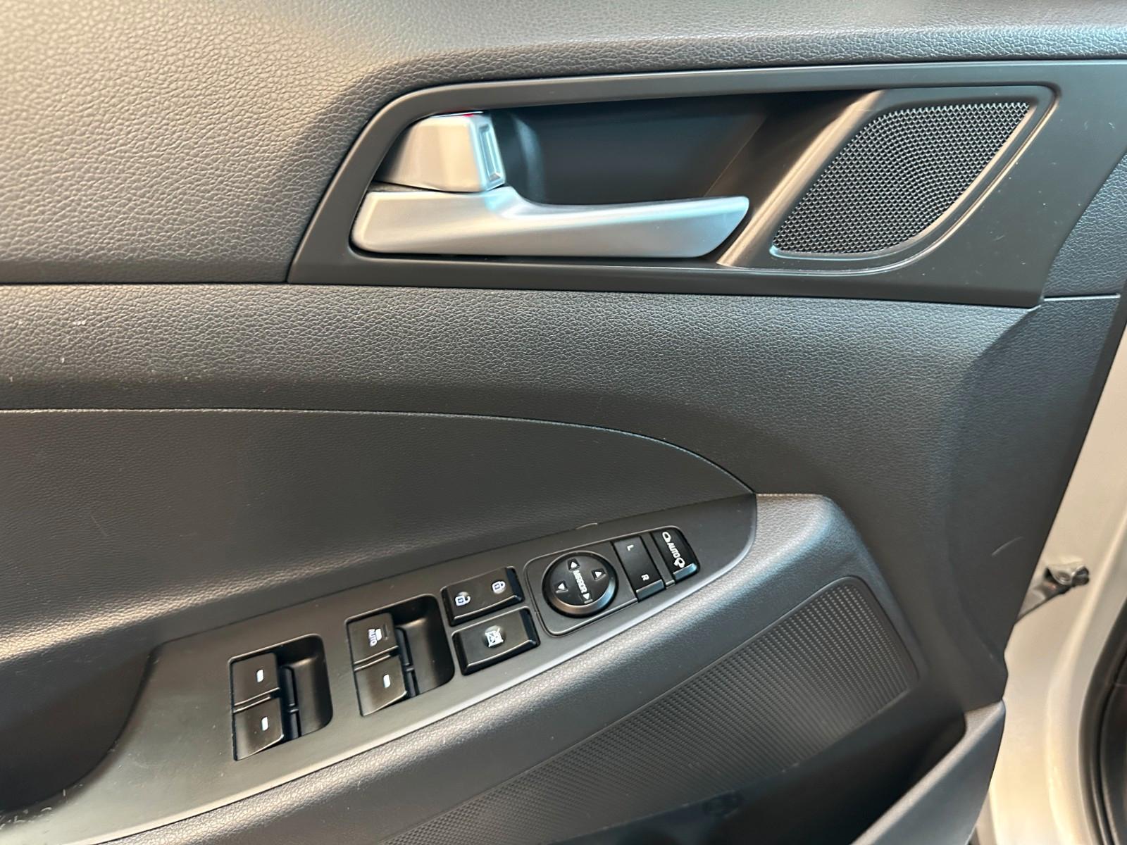 Hyundai Tucson Intro Edition 4WD *NAVI*TEMPOMAT*KLIMA*