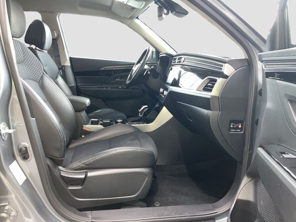 Fahrzeugabbildung Ssangyong Korando Quartz 4x2 Navi*Fernlichtass.*PDC*SpurH